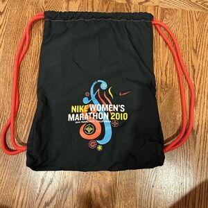 Nike Women’s SF Marathon 2010 Black Drawstring Bag with Red Cords
